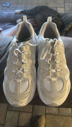 Lightly used Nike woman’s shoes