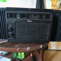 MIDEA Window AC