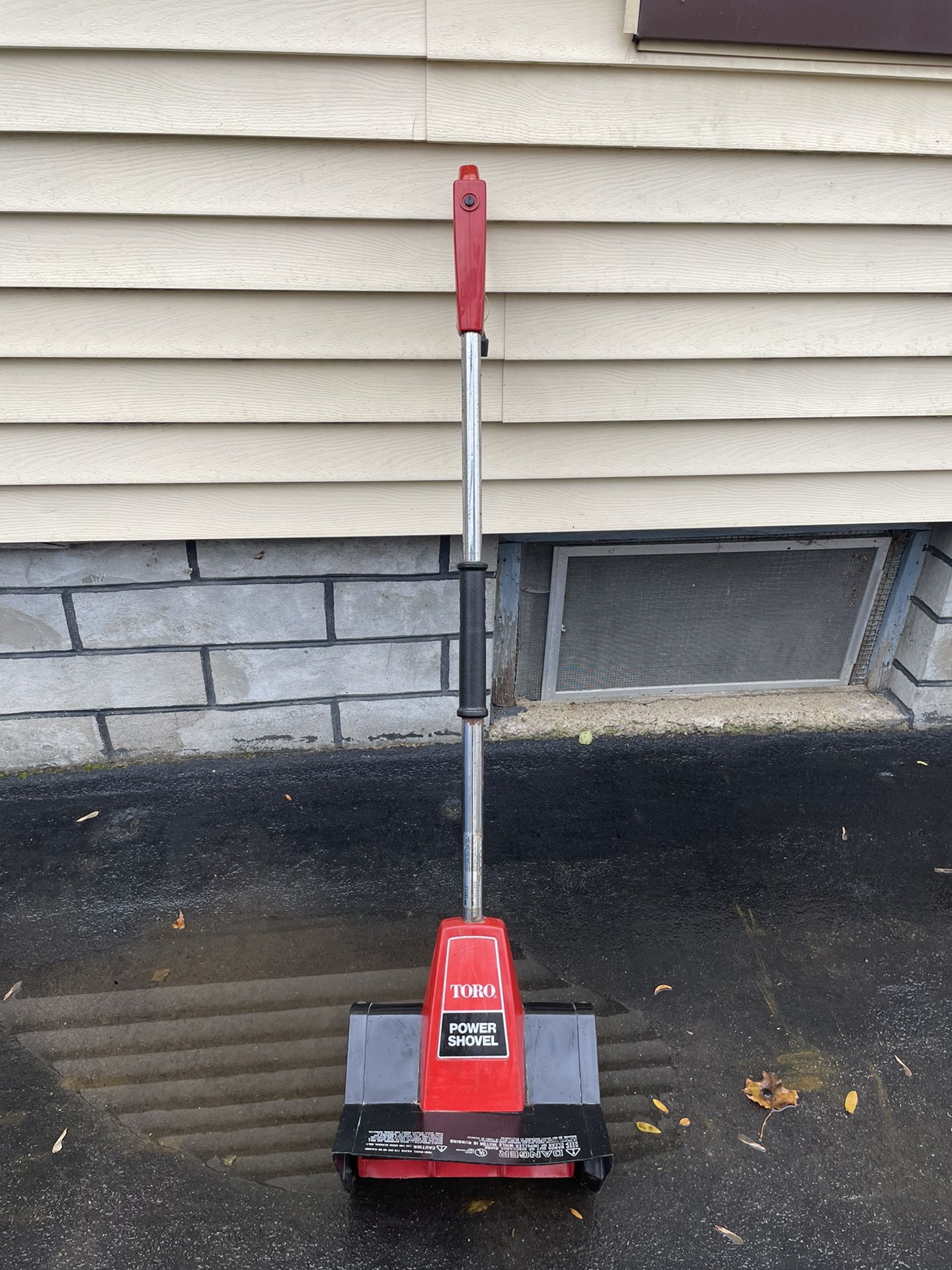 Snow Thrower 