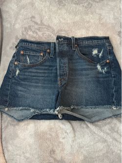 Women’s Levi’s shorts