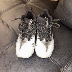 Under Armor  Kids Cleats - New 