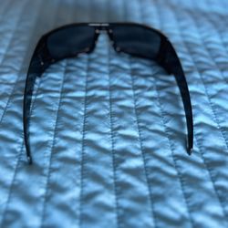 Black Oakley Sunglasses Silver O