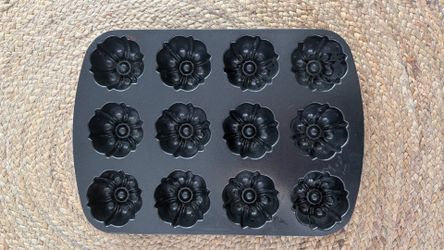 Nordic Ware Non-Stick 12-Cavity Mini Bundt Cupcake & Brownie Pan