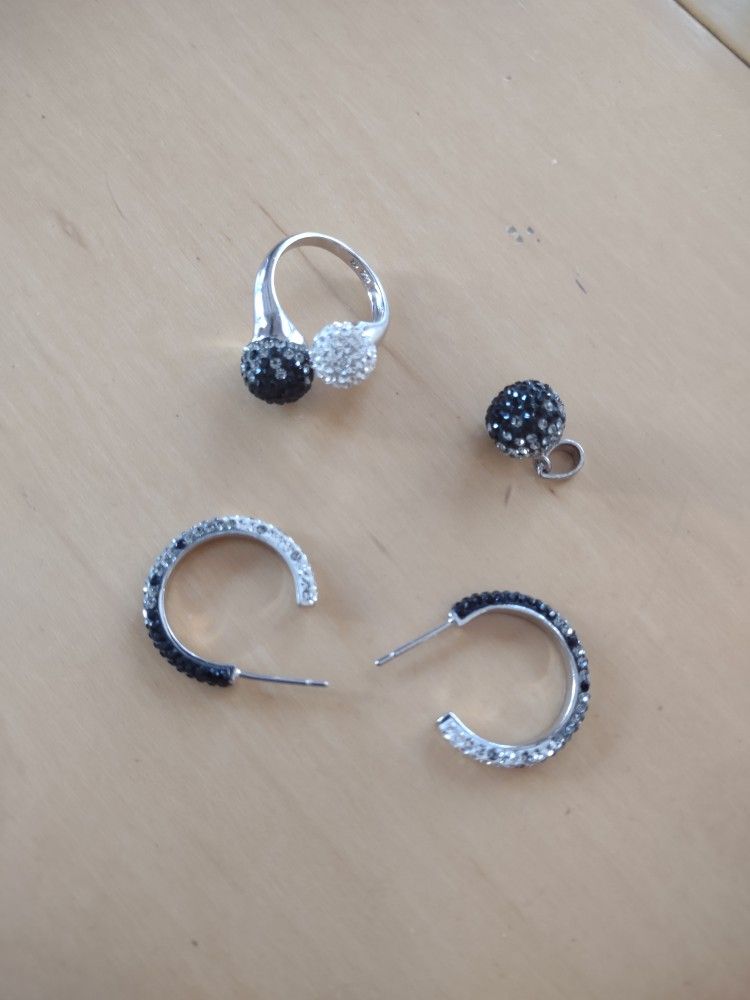 Ring, Earrings & Pendant