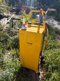 VEVOR Portable Fuel Transfer Tank with Pump