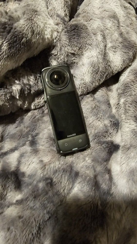 Insta360 X4