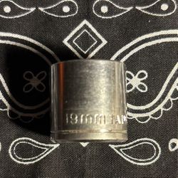 Used 19mm Socket Taiwan Made Auto Mechanic Hand Tool 