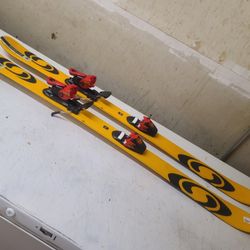 Salomon Teneighty L129 Youth Skis with Bindings 129mm