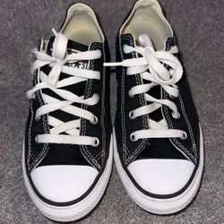 Black And White Converse Size 2.5