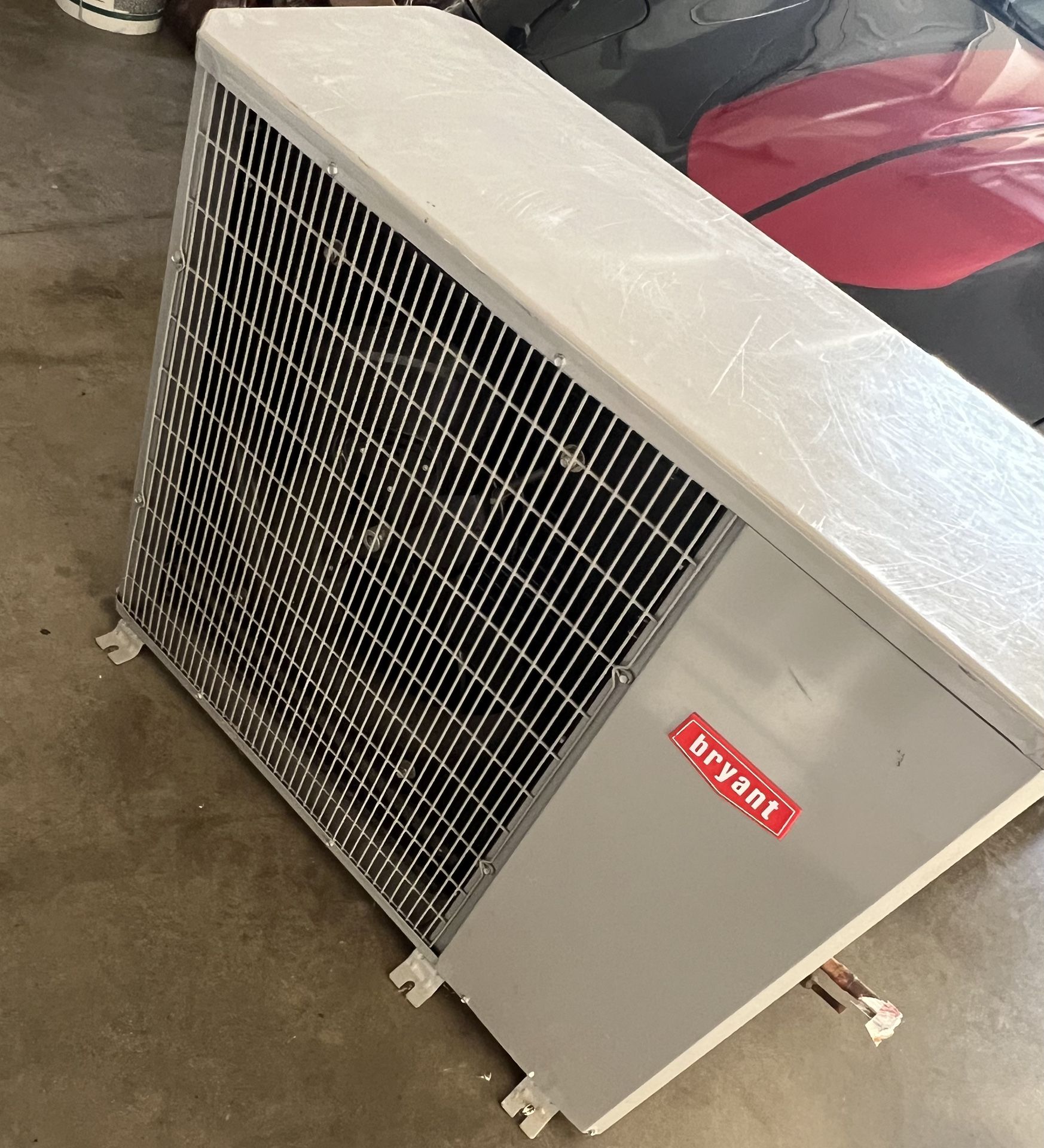 Bryant Compact Slim Air Conditioner