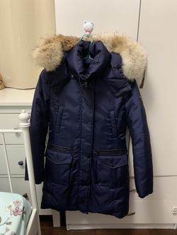 New Women Andrew Marc Down Parka Size Small With Coyote Fur Navy Winter Down Jacket Coat 