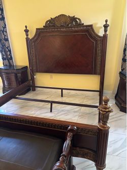 Luxury Del Corto King Bed