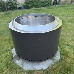Solo Stove - Yukon 27" Fire Pit + Stand Bundle