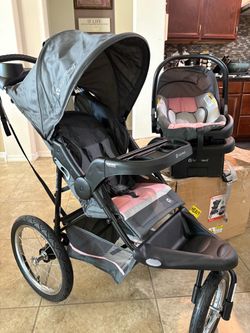TODAY’S SPECIAL! $135: Expedition® Jogger Travel System (with EZ-Lift Infant Car Seat)
