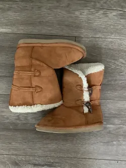 Kids Cozy Faux-Suede Shearling Lined boots