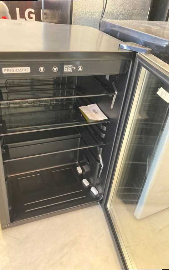 Frigidaire🥶Miniature refrigerator🥶EFMIS155 HIFJ
