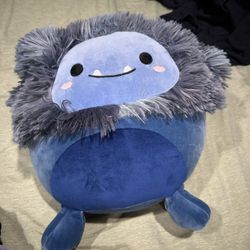 Dani The Blue Monster Yeti Squishmellow 12”