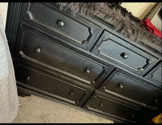 Black dresser