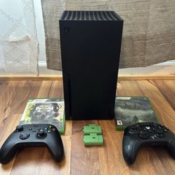 Series X 1TB Bundle W/ 2 Game & 2 Controller, Batteries, Hogwarts & COD