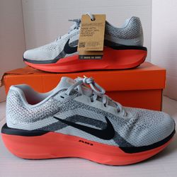 Size 11 Nike Winflo 11 Men's Running Shoes
