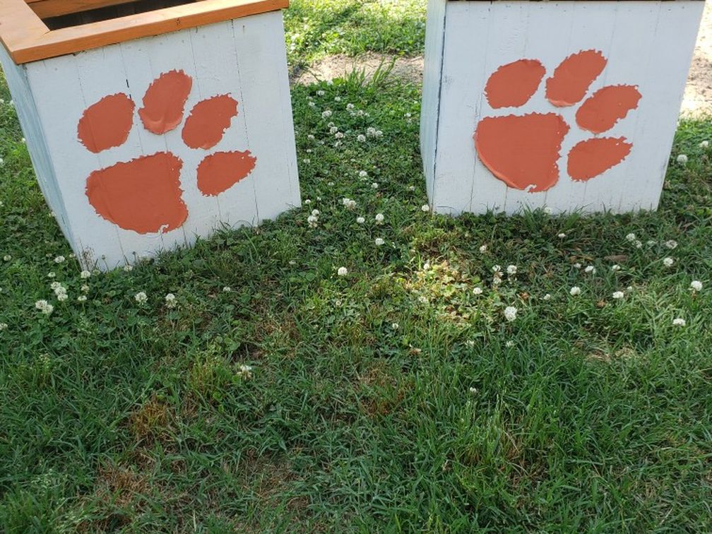 2 CLEMSON FLOWER BOXES. 50.00 FOR BOTH