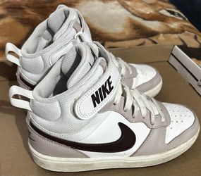 Nike  High Top Shoes 