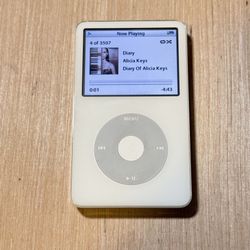 iPod Model:A1136 5thGen 30GB White Tested Good w/3507-Songs-Charg Read Info Blw   