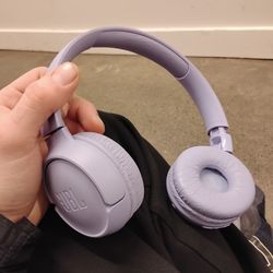 Jbl Bluetooth headphones
