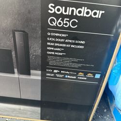 SAMSUNG Q-Series 5.1.2 Ch Soundbar with Subwoofer and Rear Speakers - Titan Black 