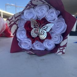 Eternal Roses For Any Special Occasion 