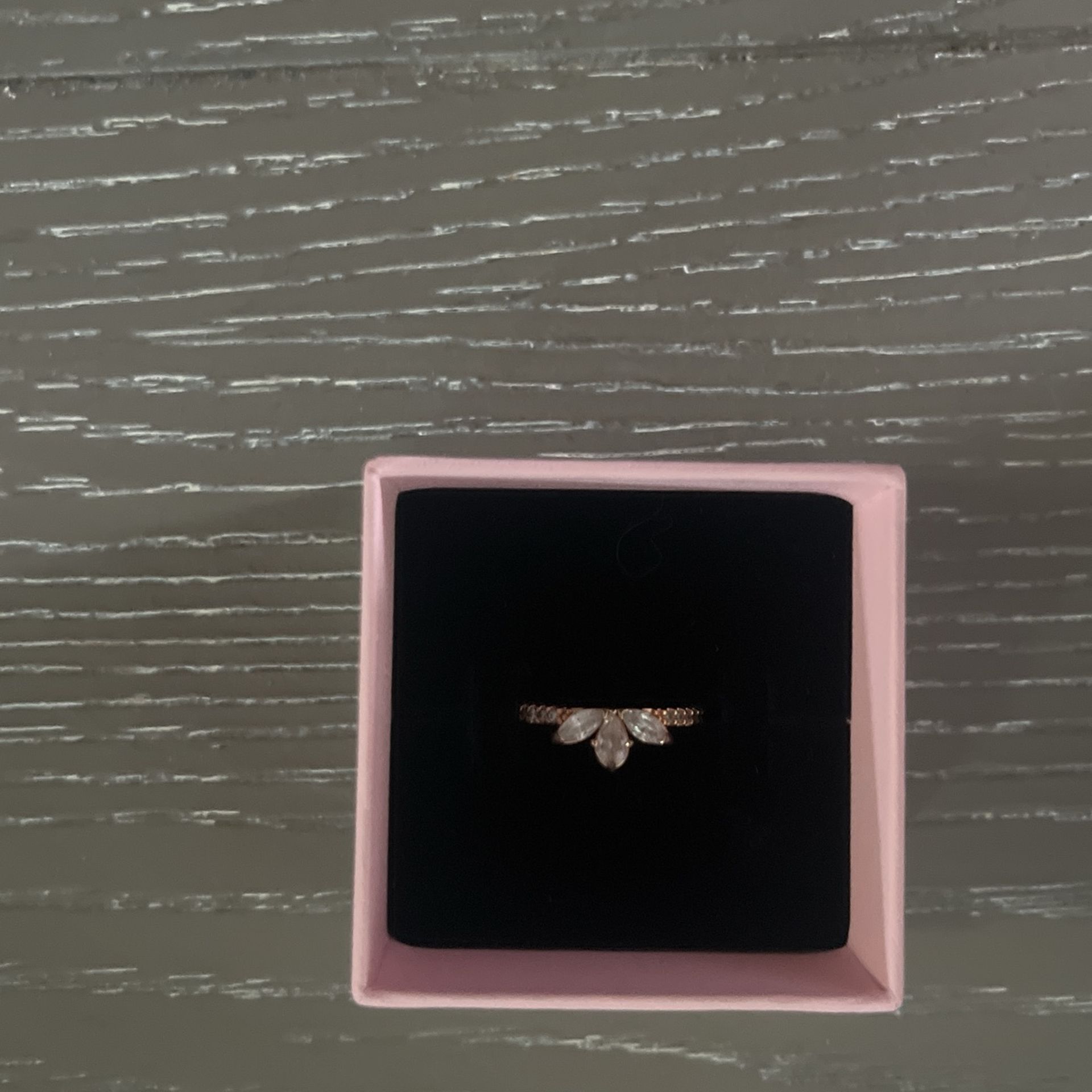 Sparkling Herbarium Cluster Ring