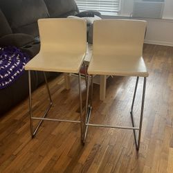 Set of 4 Chairs