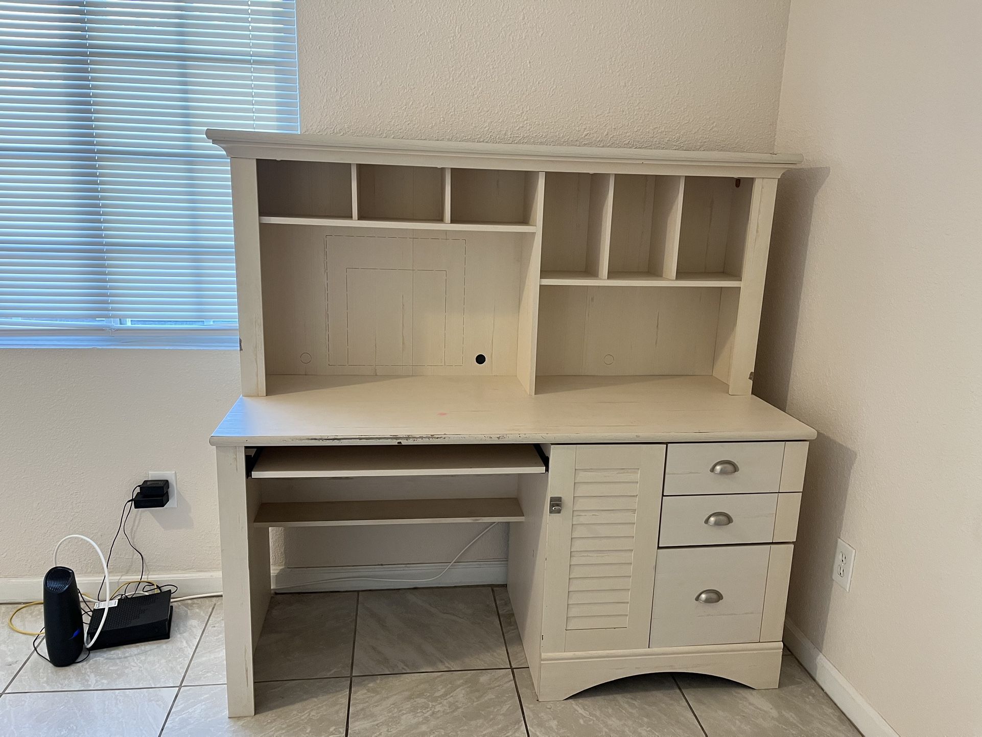 White Wooden Desk
