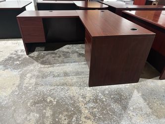 OFFICE/HOME DESK L-SHAPE DESK