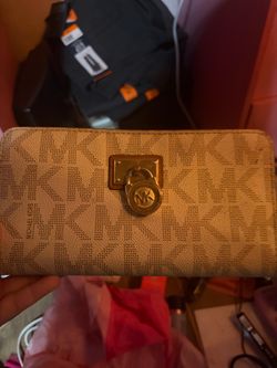 Michael Kors wallet