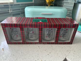 4 pack wine glasses (NEW)