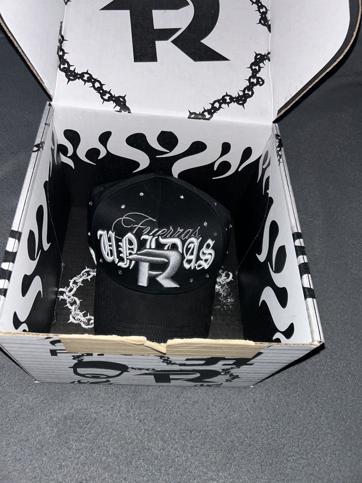 Fuerza Regida X 31 Hats X barbas X Fino