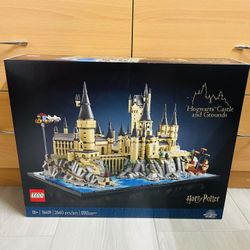 LEGO Harry Potter: Hogwarts Castle and Grounds (76419) Brand New