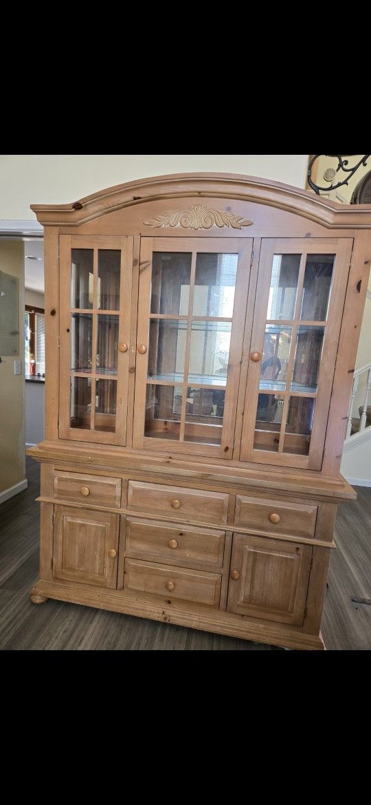 Free China Cabinet