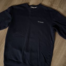 Columbia sweater
