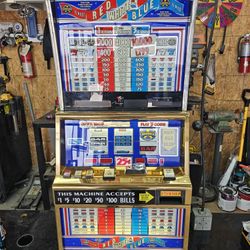 IGT SLOT MACHINE (RED WHITE AND BLUE)