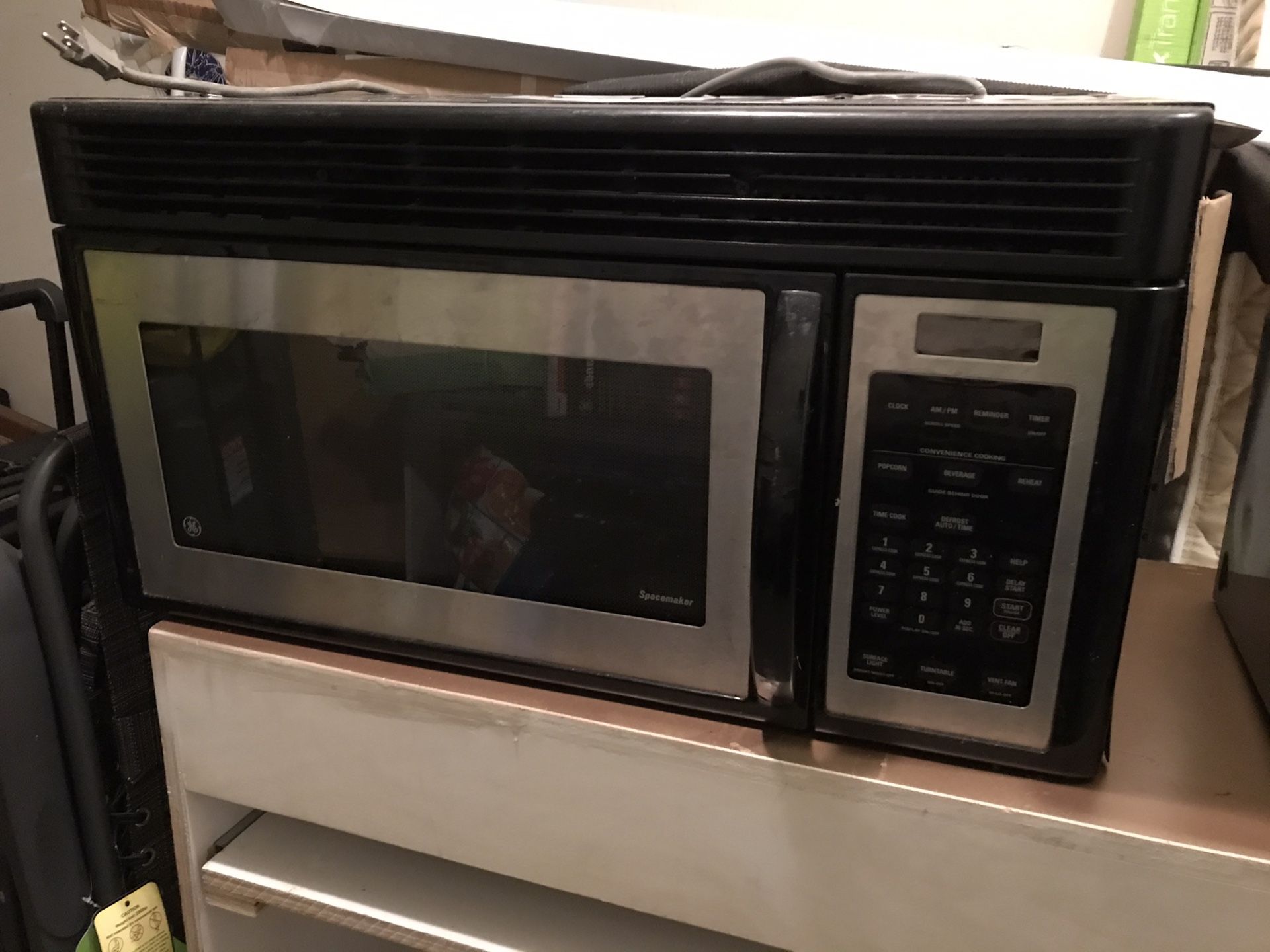 Free microwave in Mendon