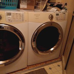 Washer And Dryer Manufactured By Frigidaire