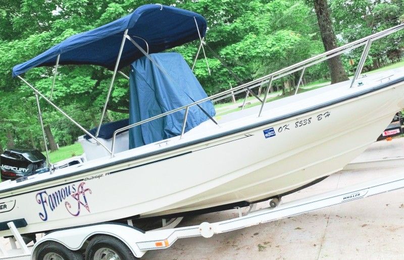 1996 Boston Whaler Outrage 19