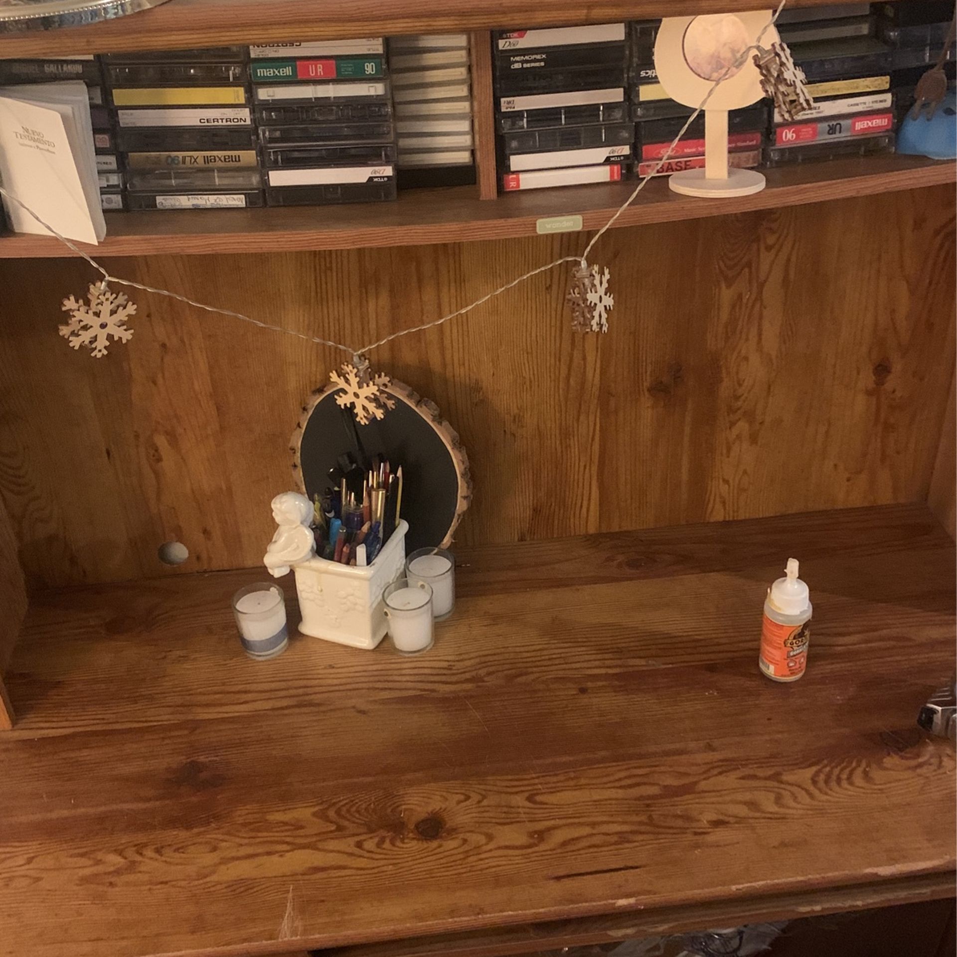****FREE****Desk With Keyboard Pullout
