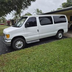 2006 Ford E-350