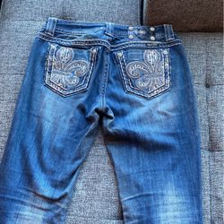 Miss Me, Stylus Jeans