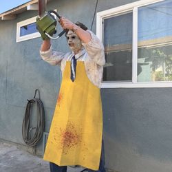 Leatherface Animatronic