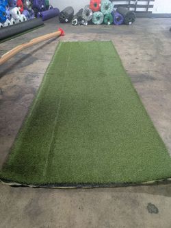 small piece of turf 1.5"(15' x 5')  perfect for patio or balcony