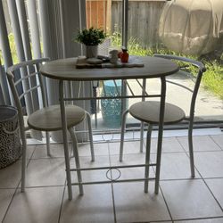 Amazon Kitchen Table 